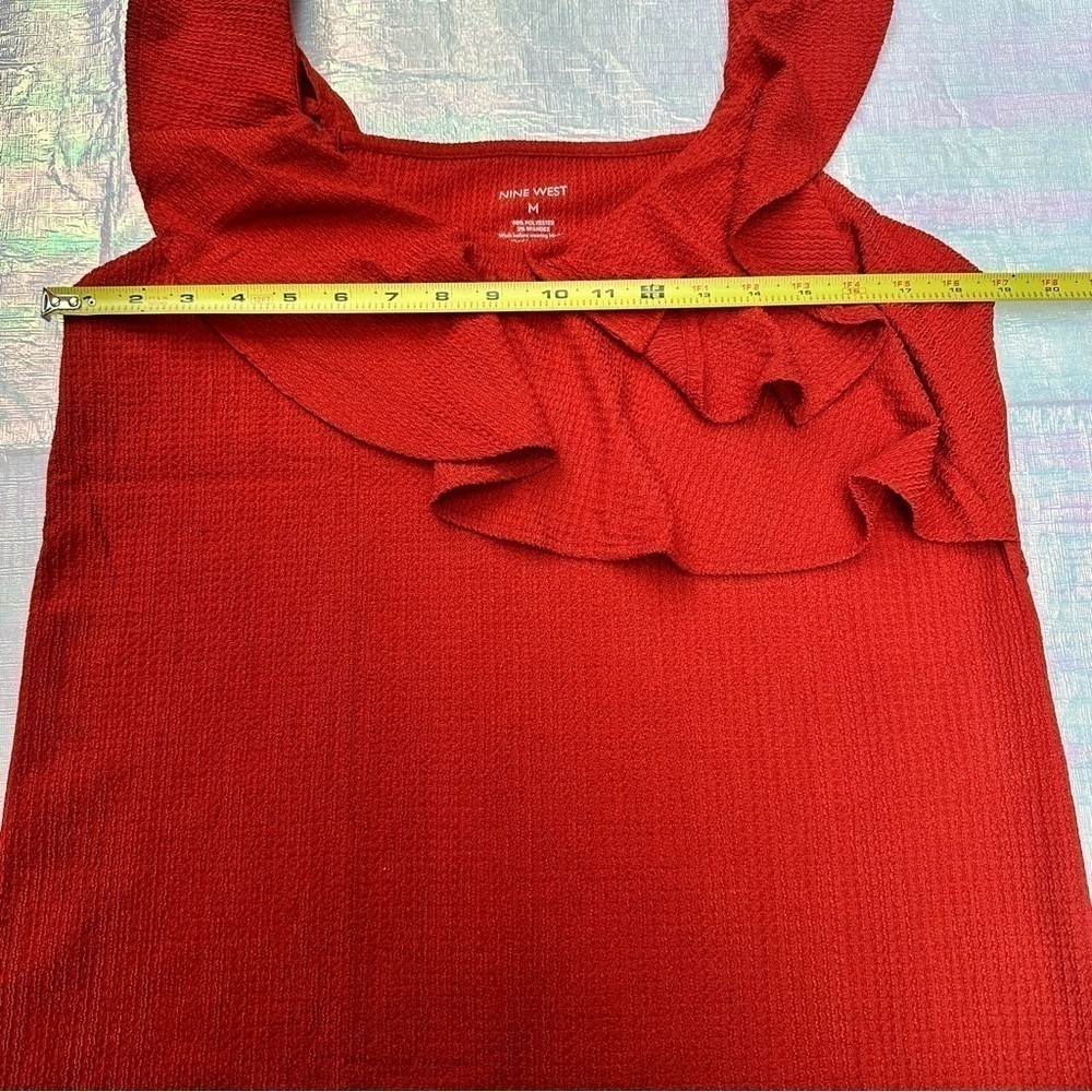 Nine West Women’s M Tiered Flutter Sleeveless Top Dogwood Leaf Red - Picture 10 of 14